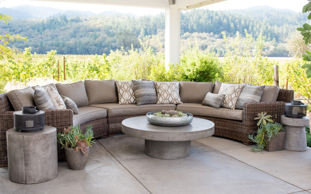 7 Ways to Create an Extravagantly Comfortable Outdoor Space