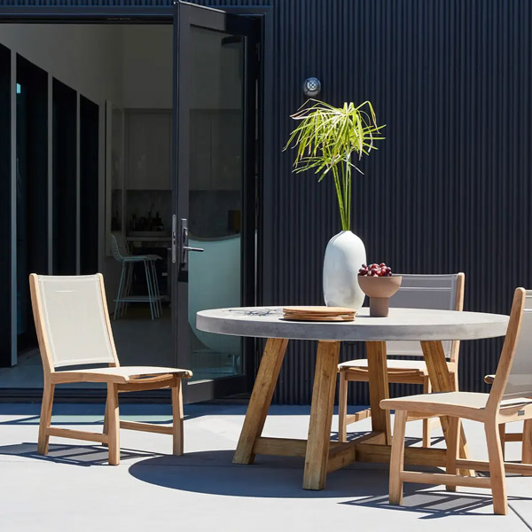 cushionless outdoor dining chairs from the Mendocino collection