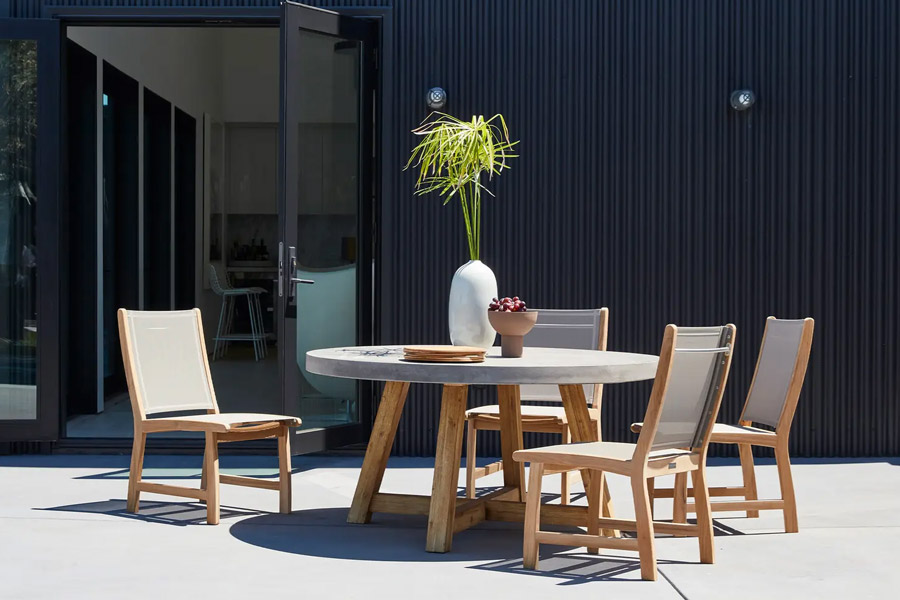 cushionless outdoor dining chairs from the Mendocino collection