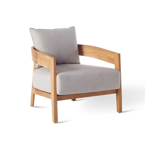 Cavallo lounge chair in teak