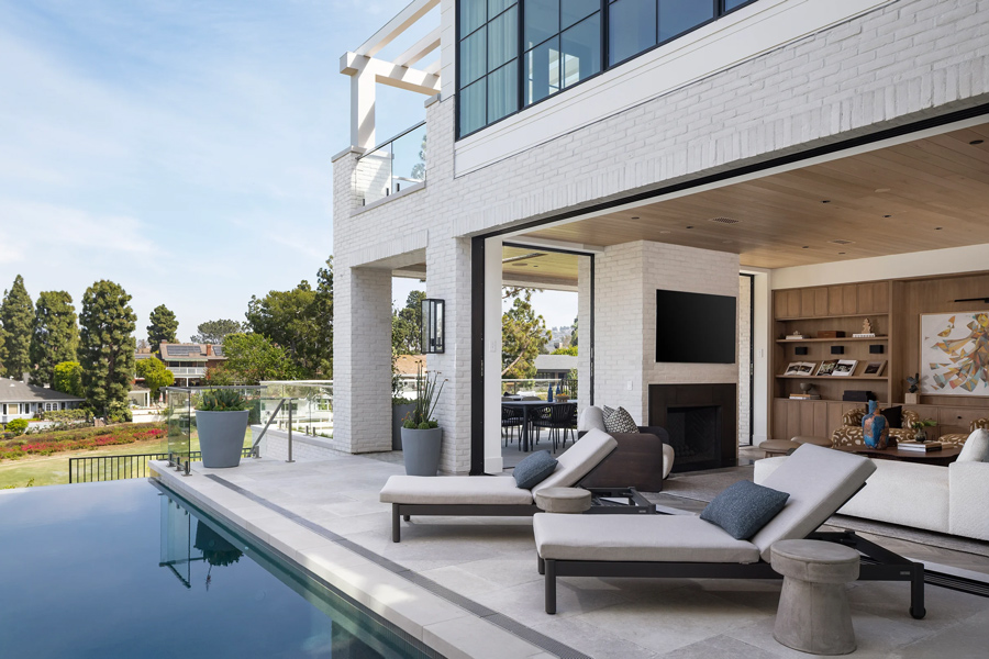 Stinson chaise lounges alongside swimming pool