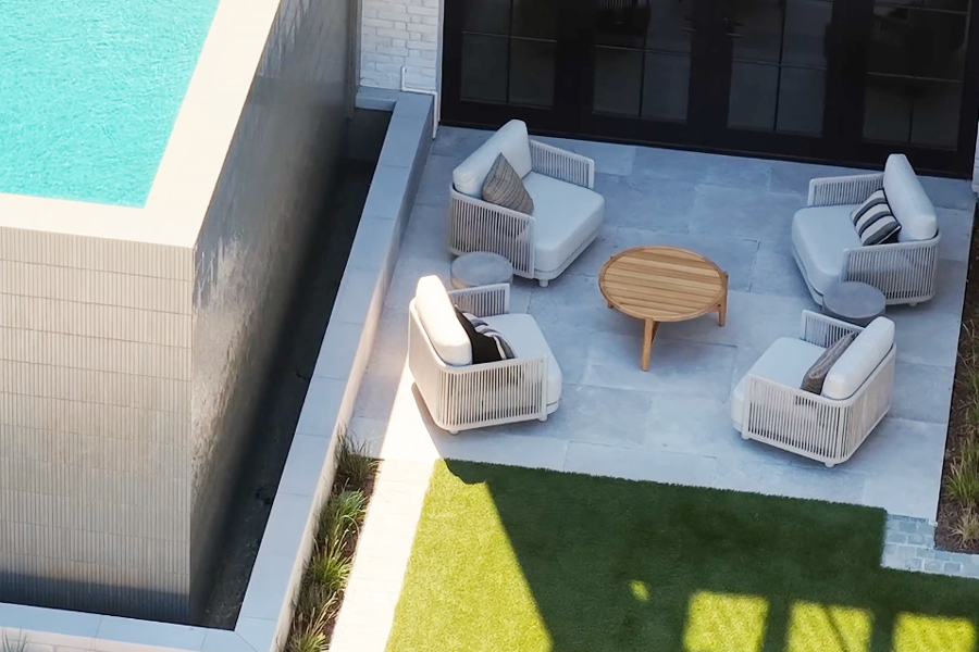 Seaside lounge chairs around a Redondo coffee table